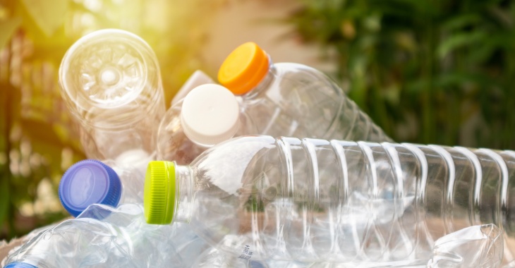 Coraz więcej inicjatyw na rzecz zmniejszenia zanieczyszczenia plastikiem