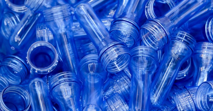 Mikroplastik w wodach nie pochodzi z butelek PET